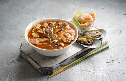 Острый суп с морепродуктами